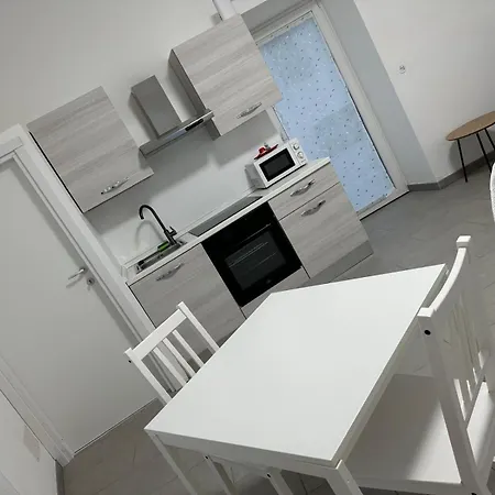 Rifugio Del - Con Cortile Interno * סטרסה